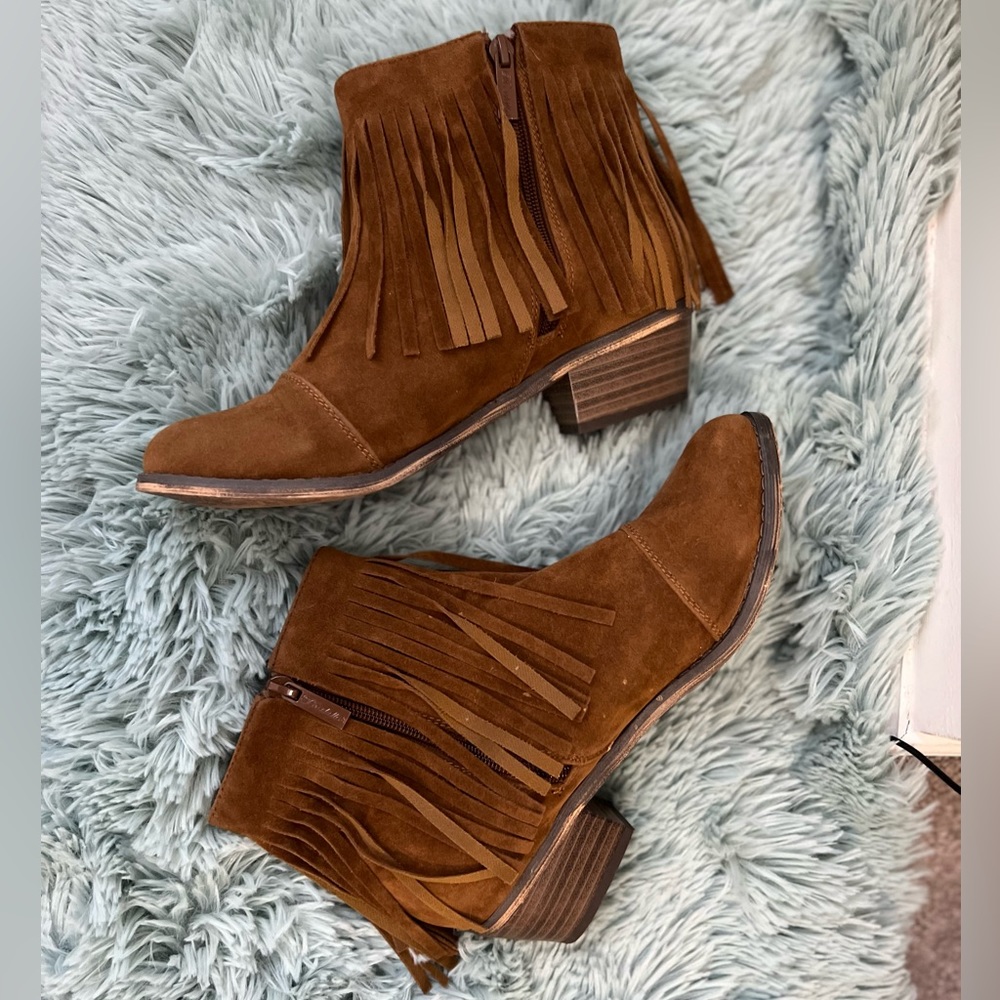 Breckelle's Women Suede Fringe Ankle Bootie (8)